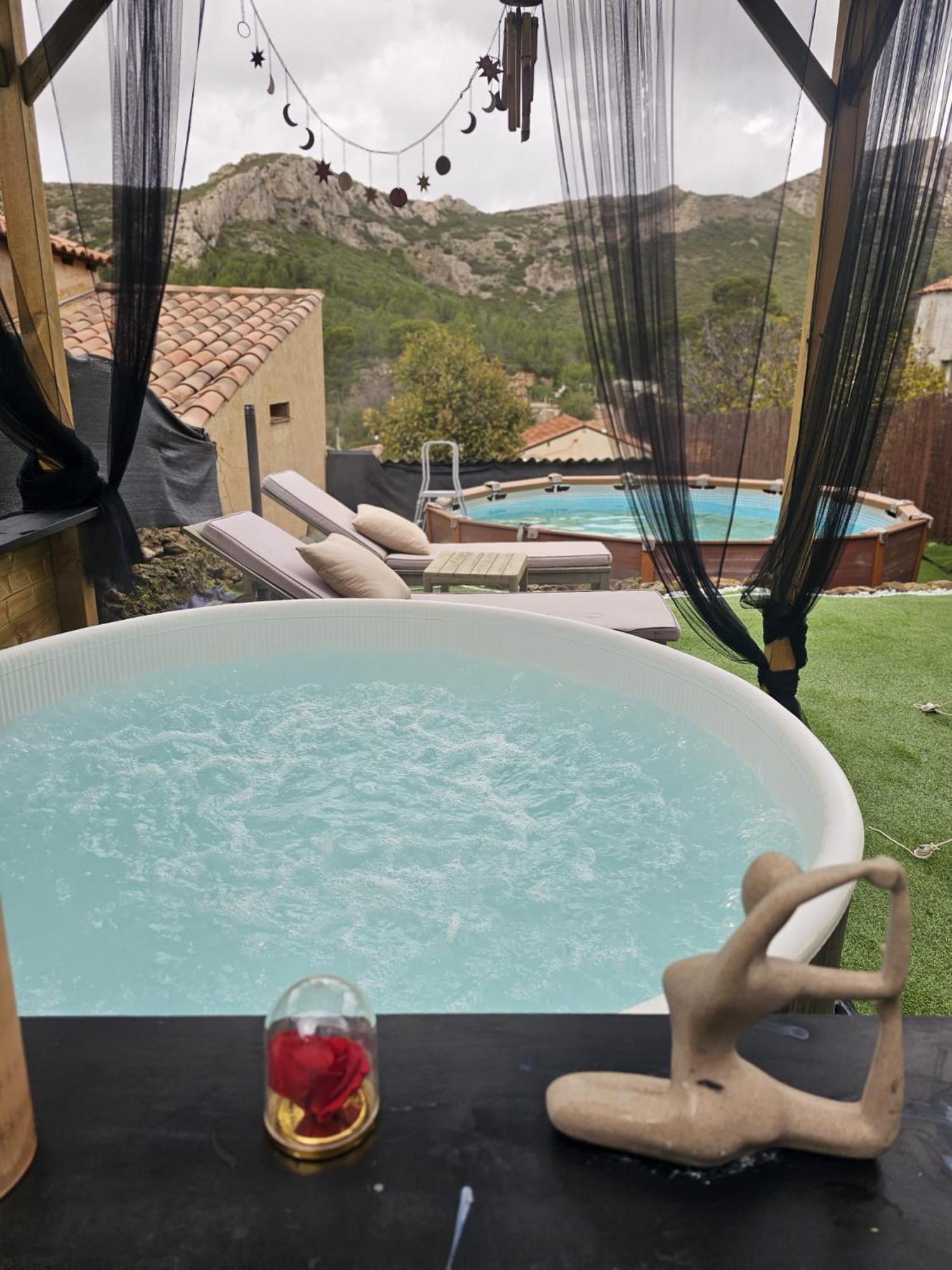 마르세유 Le Nid Des Calanques Et Son Jacuzzi 아파트 외부 사진